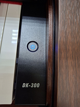 Greaten DK-300 Brown цифровое фортепиано