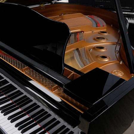 YAMAHA GC1PE рояль 161см., чёрный полированный, с банкеткой